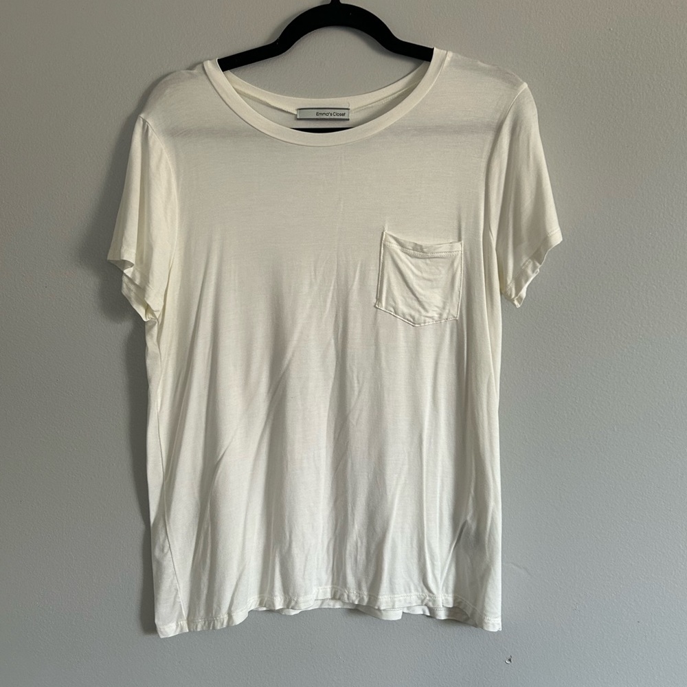 T-shirt with pocket